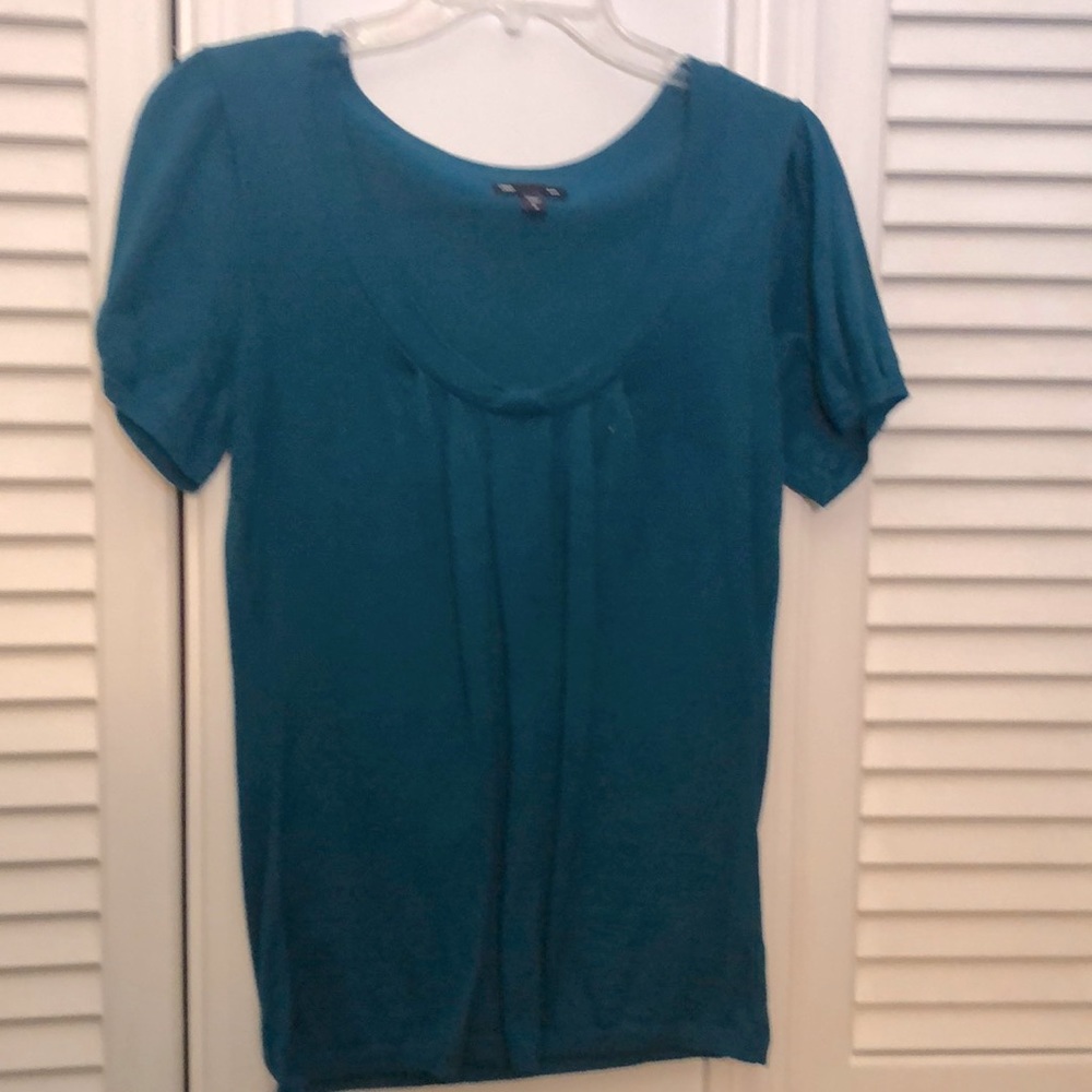 Never worn vintage short sleeve GAP sweater